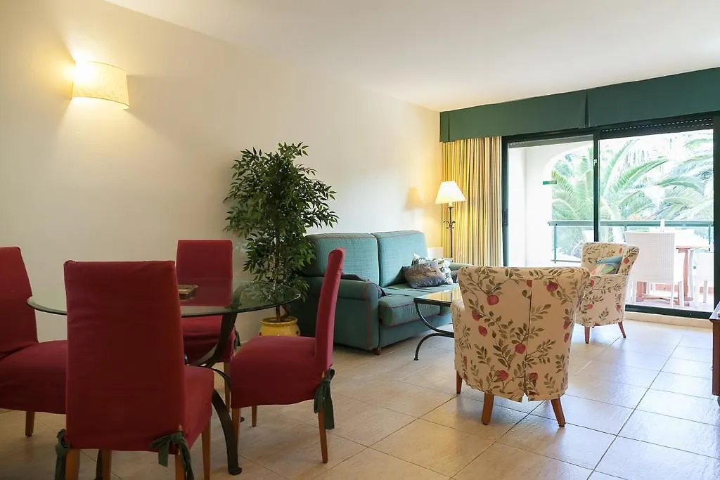 Uhc Costa Linda Family Complex Apartment Hospitalet De L'Infant